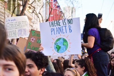 Señalan al capitalismo como causante del cambio climático